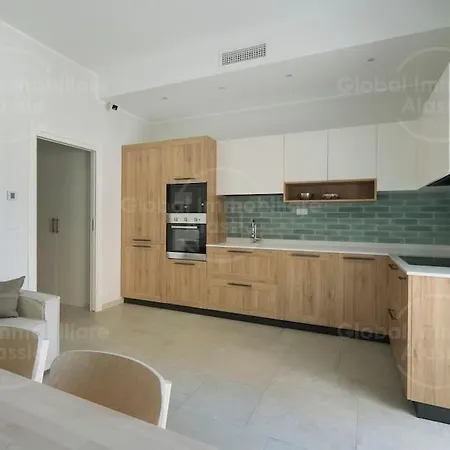 Apartment Con Spazio Esterno *